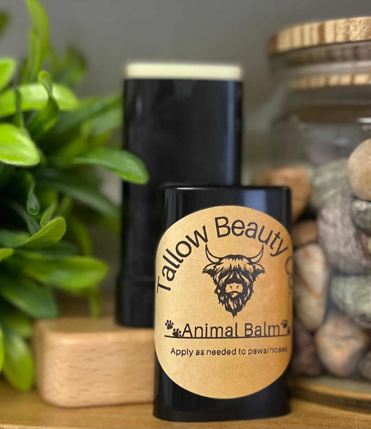 Natural nose balm for pets with beeswax and tallow